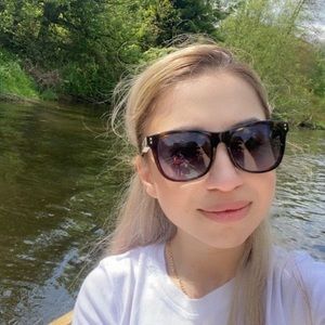 Meet your Posher, Andreea